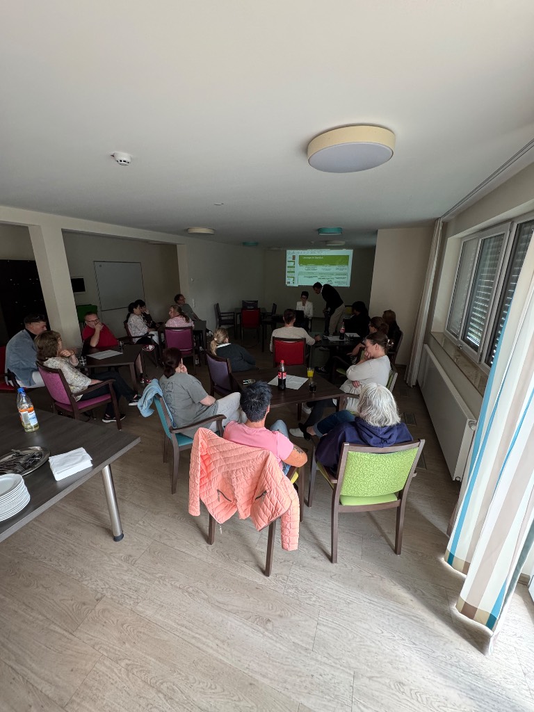 Unsere erste Mitarbeiterbesprechung: Zukunftsausrichtung bei Residenz Wohnpark Blumlage.